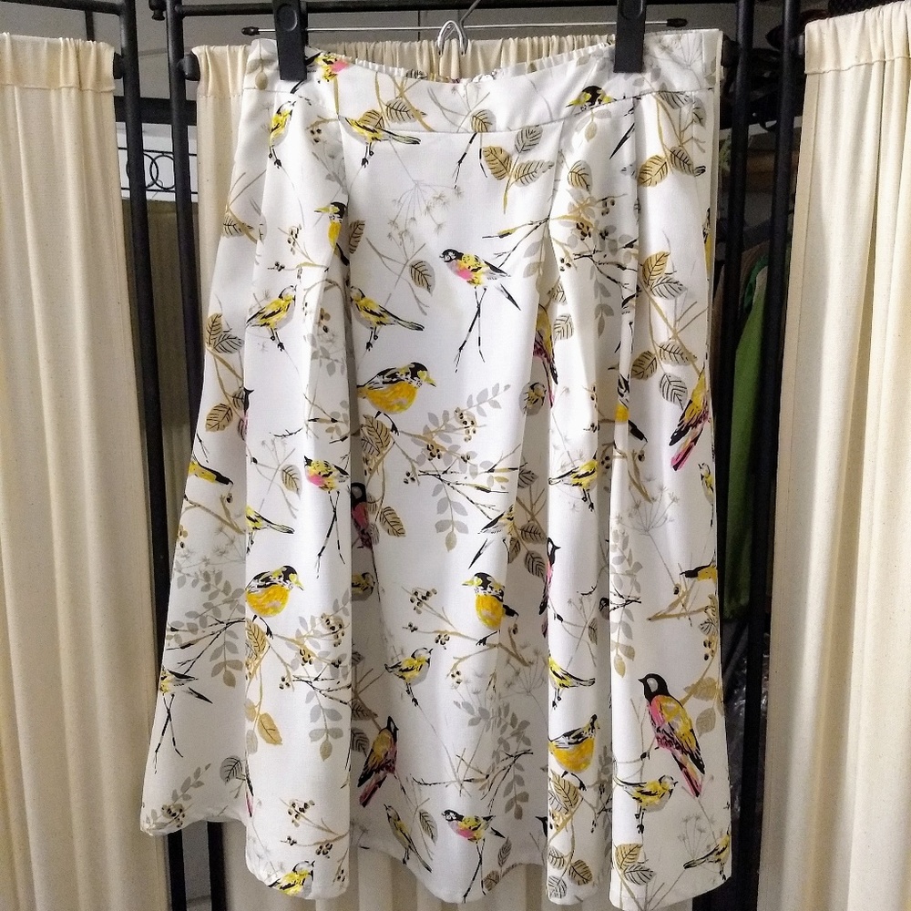 A-line bird skirt with pockets